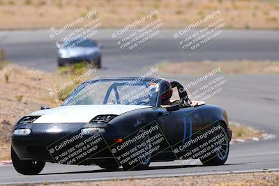 media/May-31-2025-CalClub SCCA (Sat) [[2c1a04e1ee]]/Qualifying/Group 1/Turn 4/